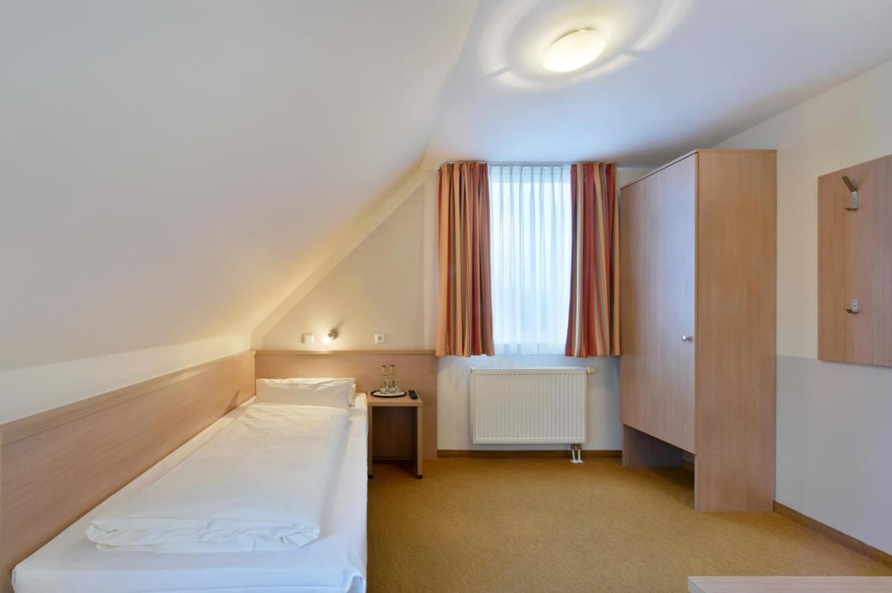 Meinhotel Hamburg Exterior photo