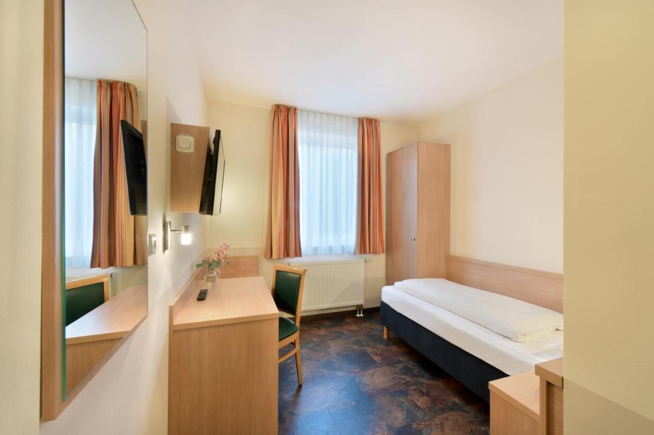 Meinhotel Hamburg Exterior photo