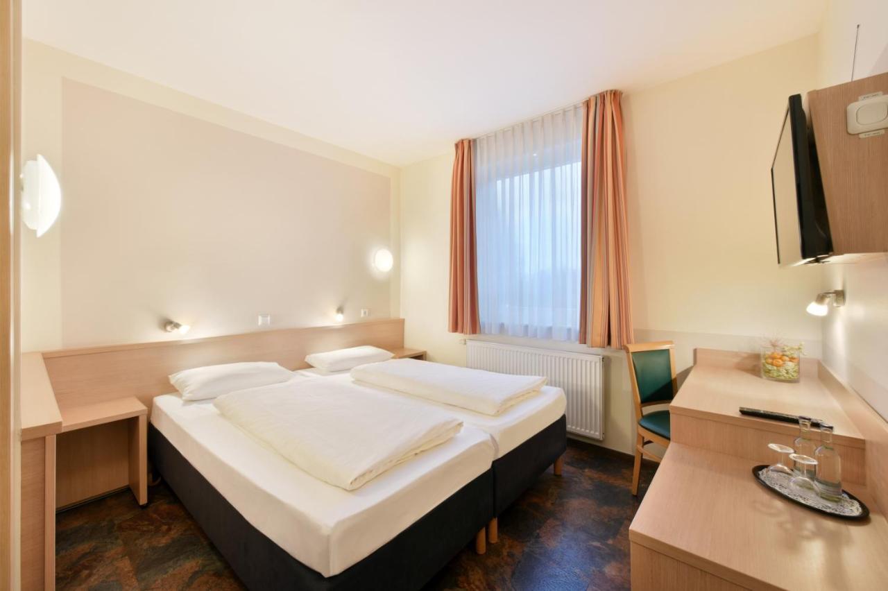 Meinhotel Hamburg Exterior photo